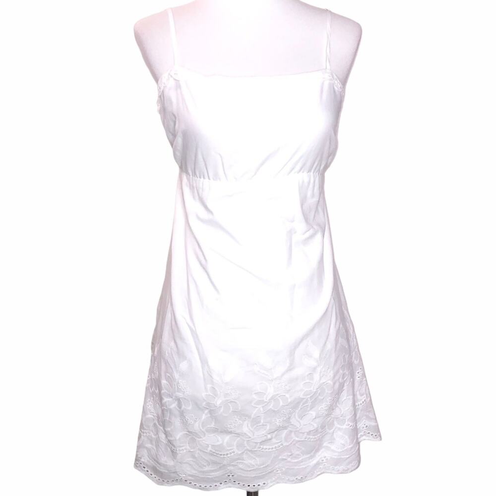 Show Me Your MuMu White Embroidered Dress Small